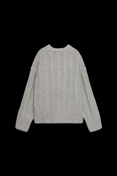 WEICHER ZOPFSTRICKPULLOVER - Hellgrau von Zara