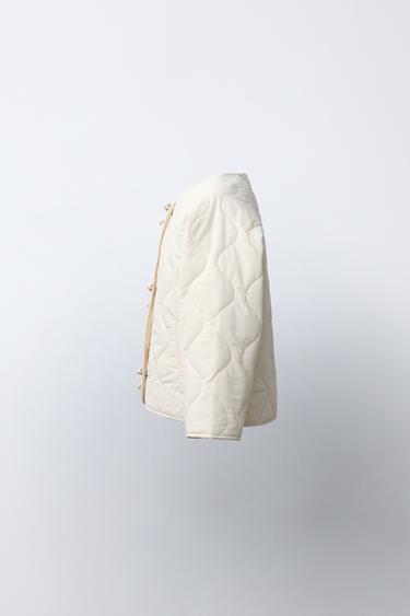 BLOUSON MATELASSÉ À LACETS - Écru de Zara - Image 2