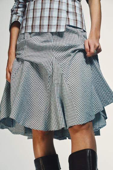 FALDA MIDI CUADRO VICHY GODETS - Marrón-Azul de Zara