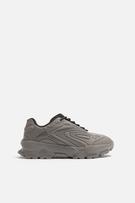 CHUNKY SNEAKERS