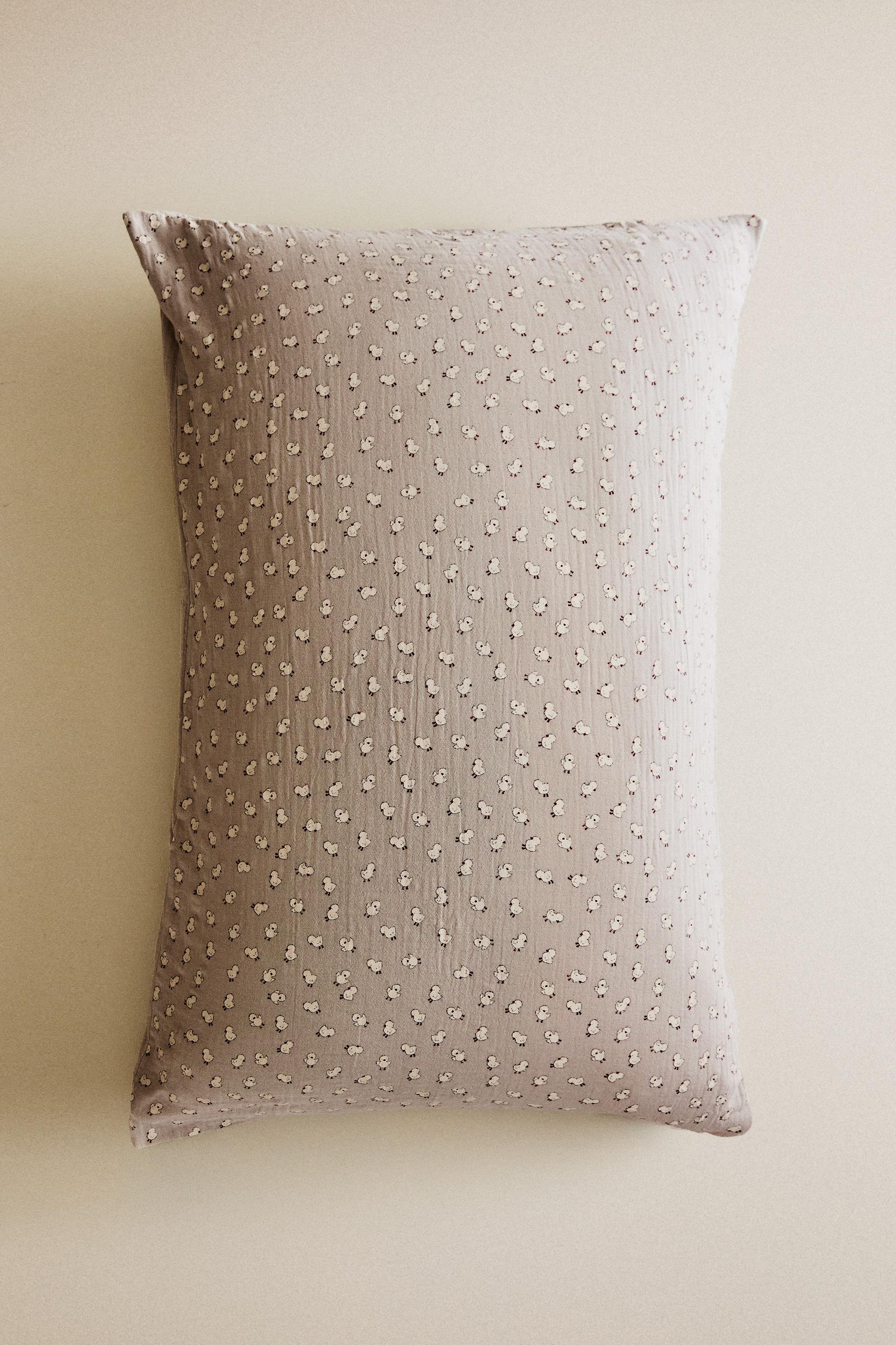 KIDS' CHICKS COTTON MUSLIN PILLOWCASE — Taupe grey