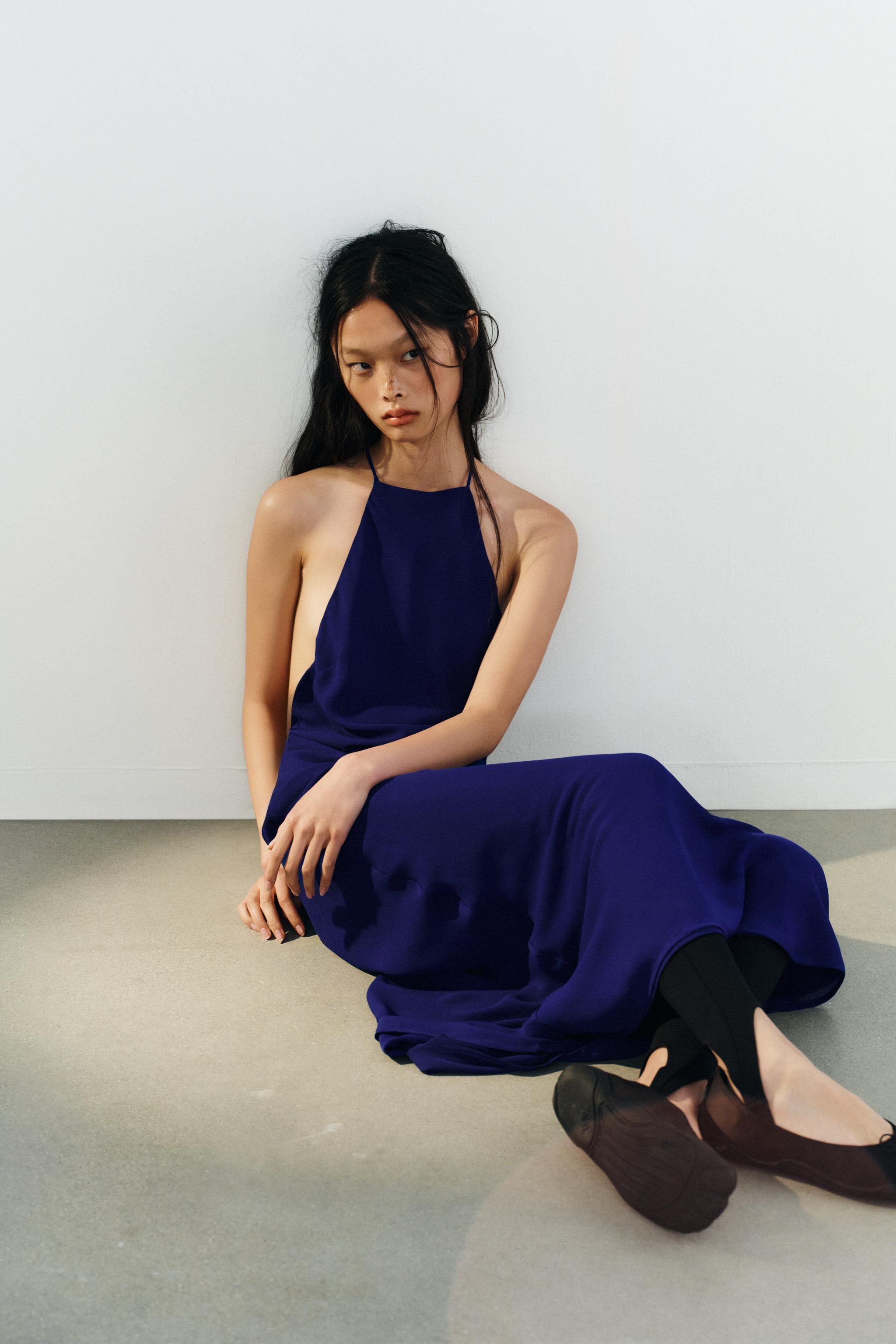 Женские платья Zara LONG HALTER DRESS — фото 2