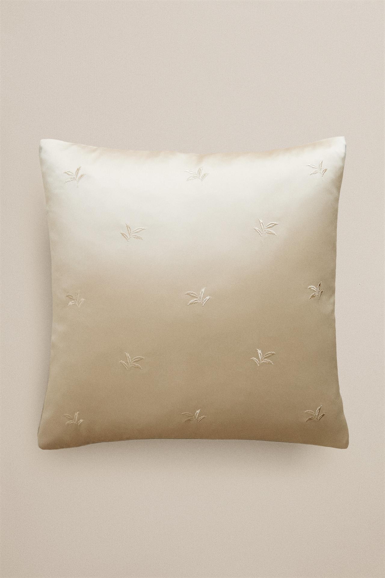 LEAF PRINT SATEEN CUSHION COVER — Cava