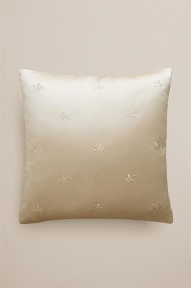 LEAF PRINT SATEEN CUSHION COVER — Cava 1