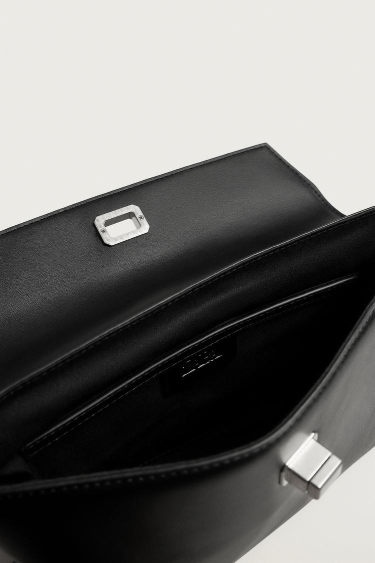 Cartera con cierre metálico 7