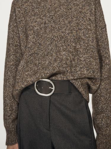 Pull en maille moulinée alpaga à col roulé - 734 de Zara