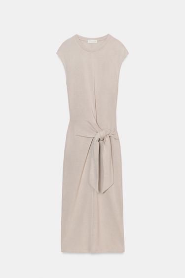 فستان SOFT بعقدة - رملي /فيجوريه الخاص بـ Zara