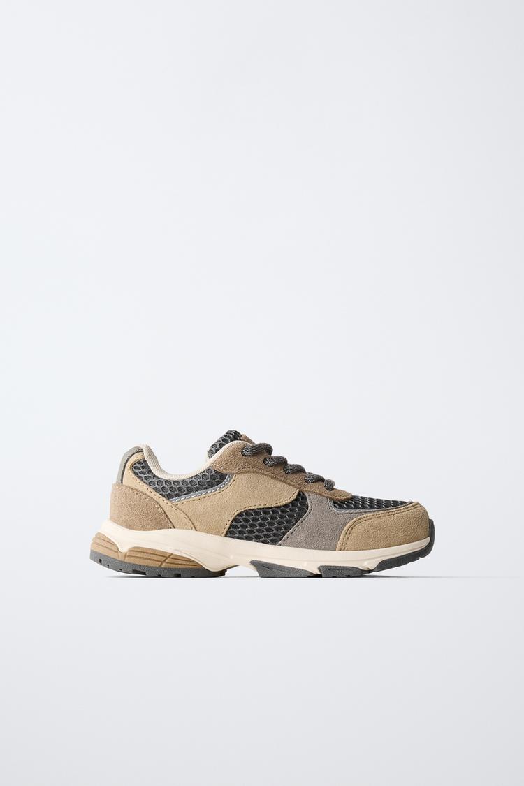 ZAPATILLA DEPORTIVA PRÉMIUM