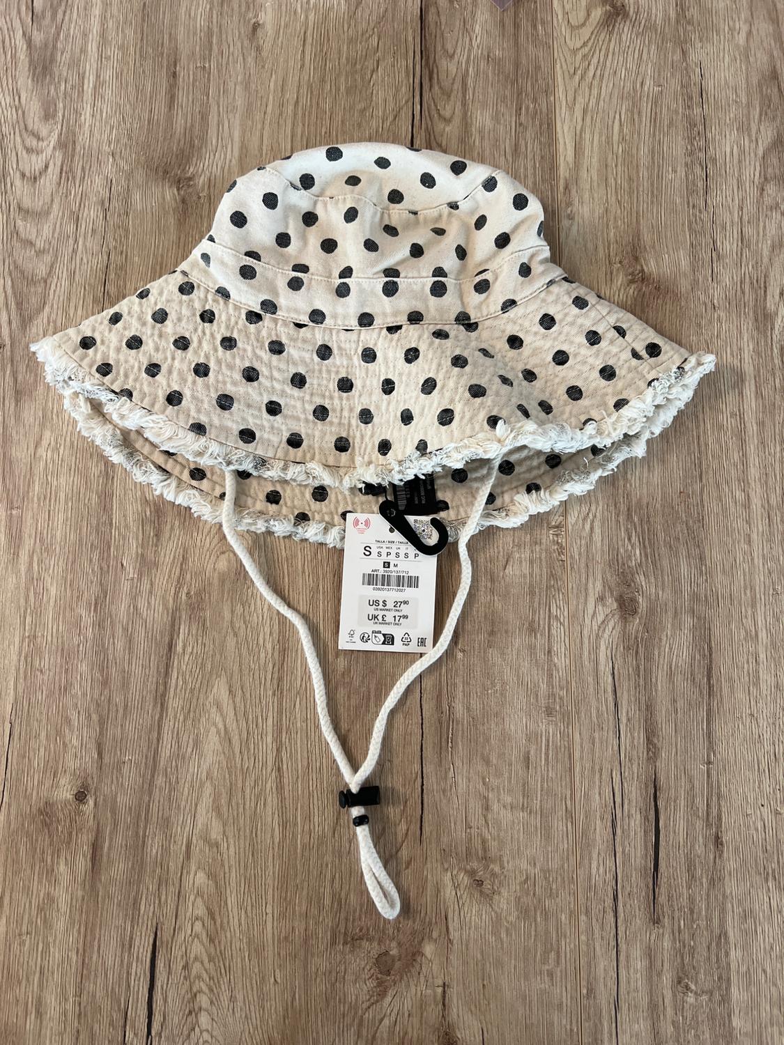GORRO BUCKET LUNARES - Image 2