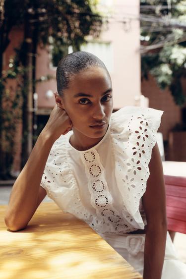 TOP À VOLANTS BRODÉS ET PERFORÉS - Blanc de Zara - Image 0