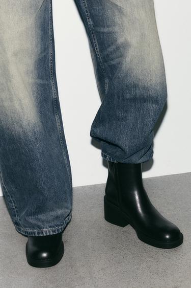 BOTTINES À TALONS ÉPAIS - Noir de Zara - Image 2