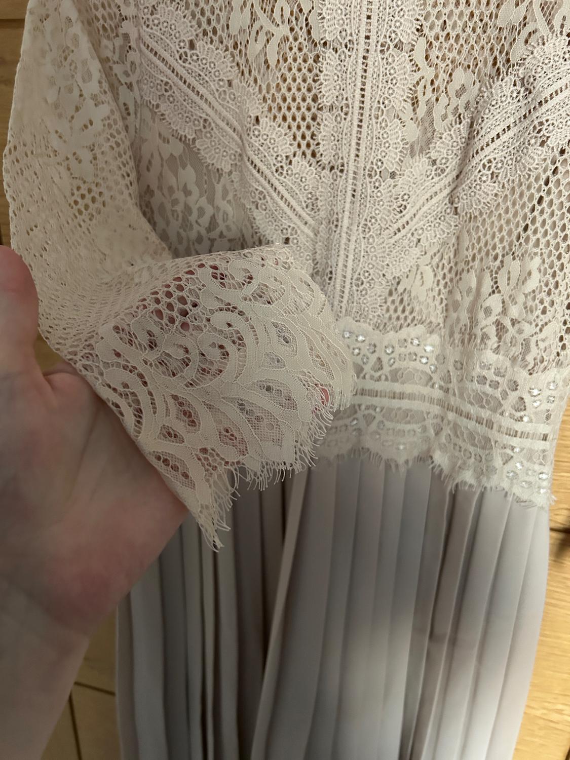 CONTRAST PLEATED DRESS - Image 4