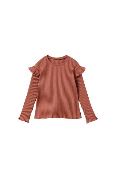 RUFFLED RIBBED TOP