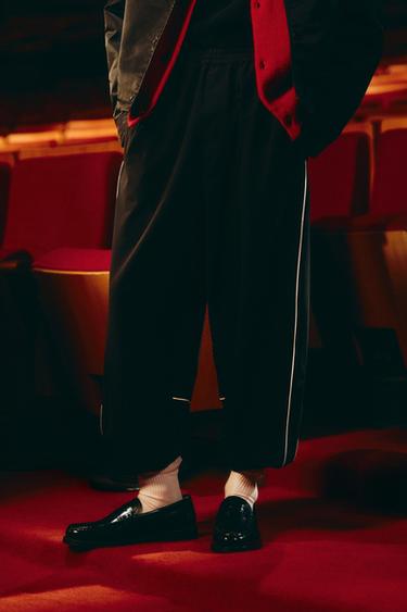 TECHNICAL TROUSERS WITH CONTRAST TRIMS - Black by Zara