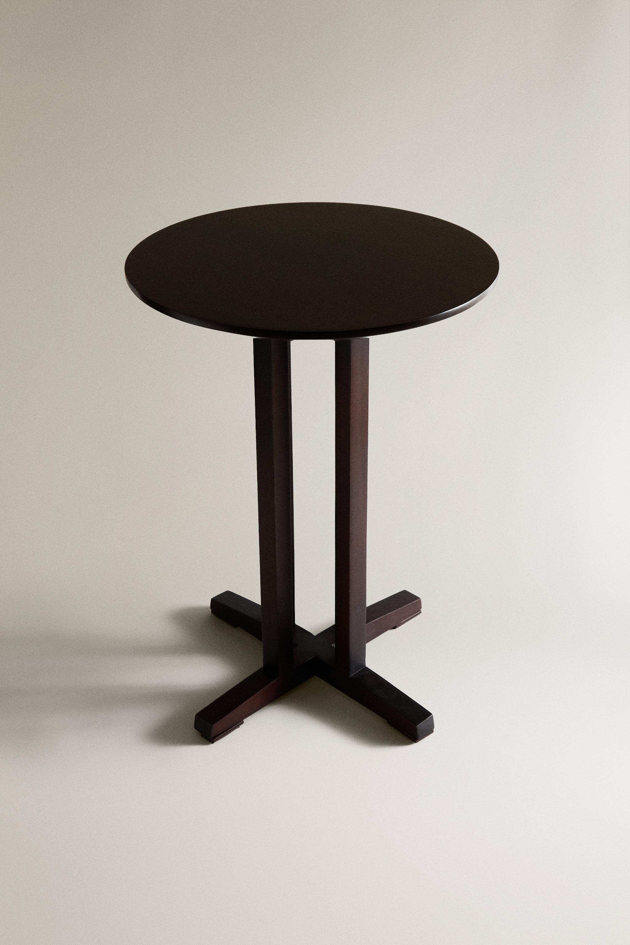 ROUND BEDSIDE TABLE