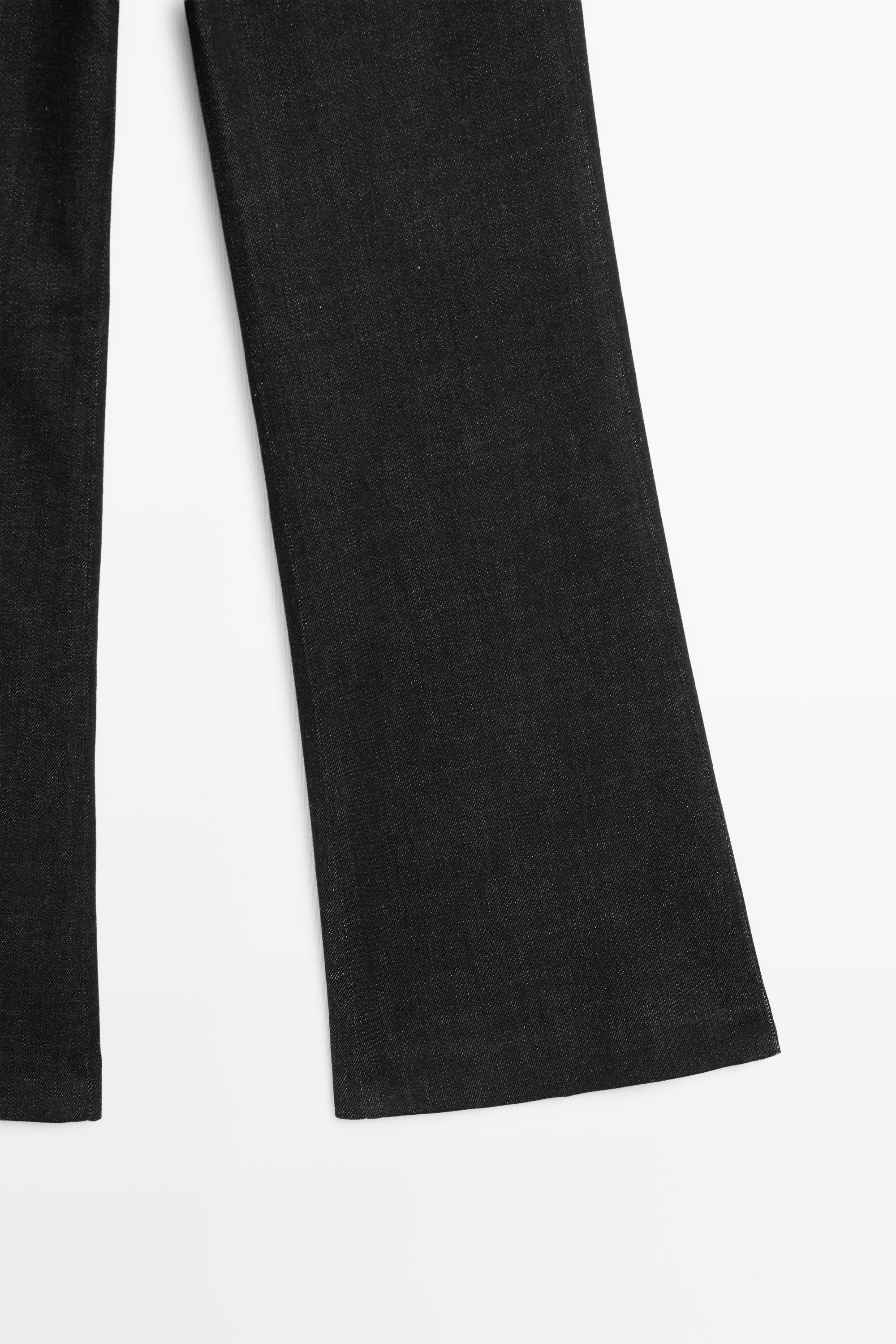 Mid-waist cropped flare fit jeans