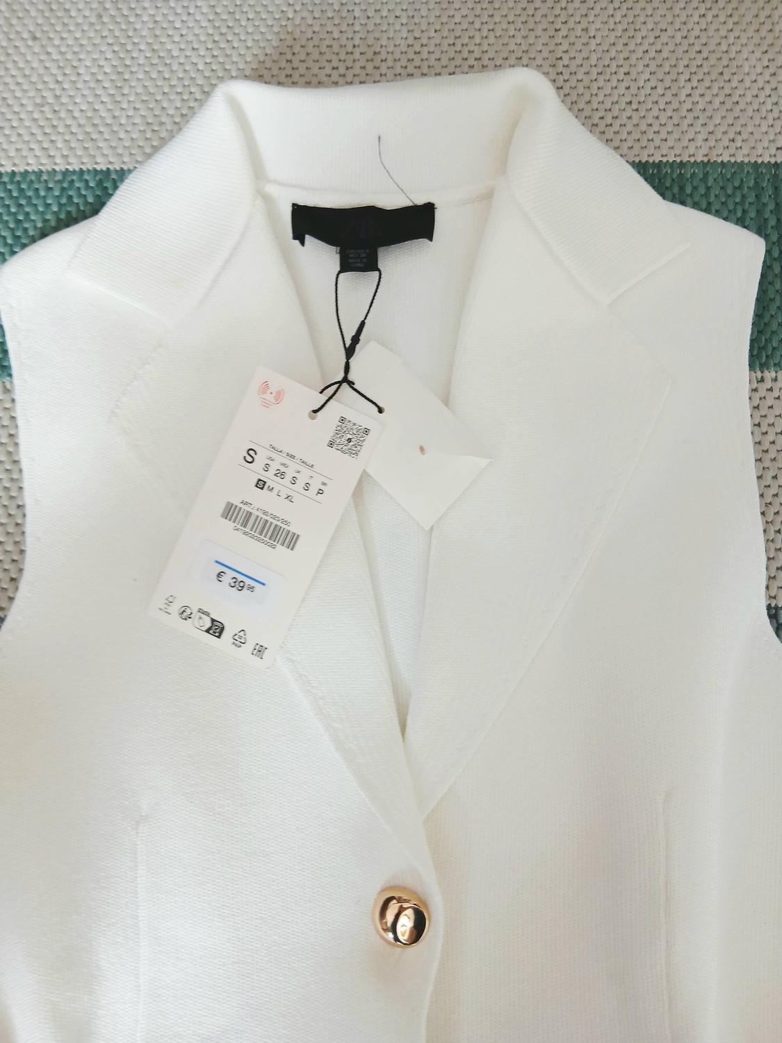 WAISTCOAT TOP WITH GATHERED WAIST DETAIL - Image 3
