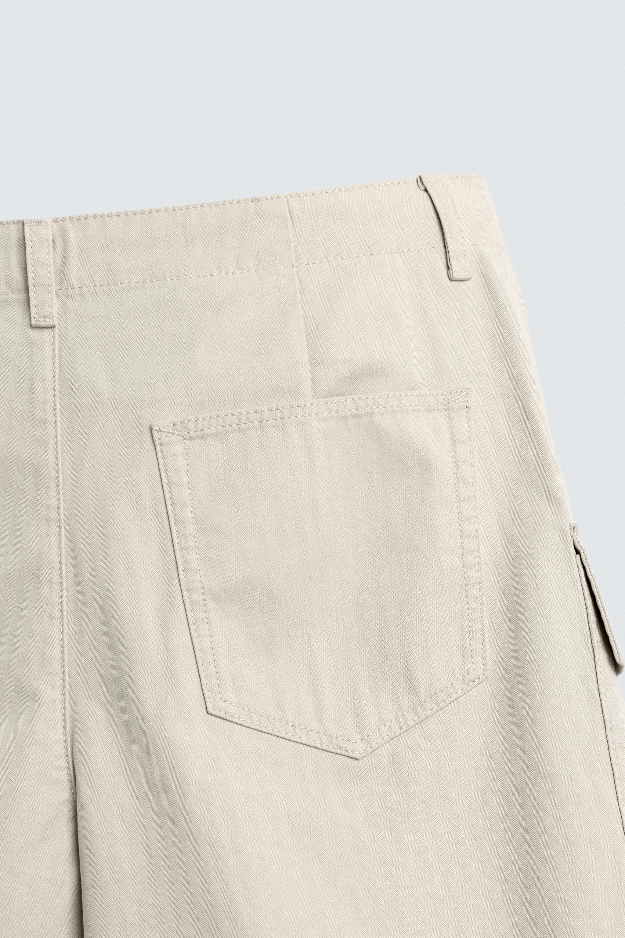 REGULAR FIT HERRINGBONE CARGO SHORTS