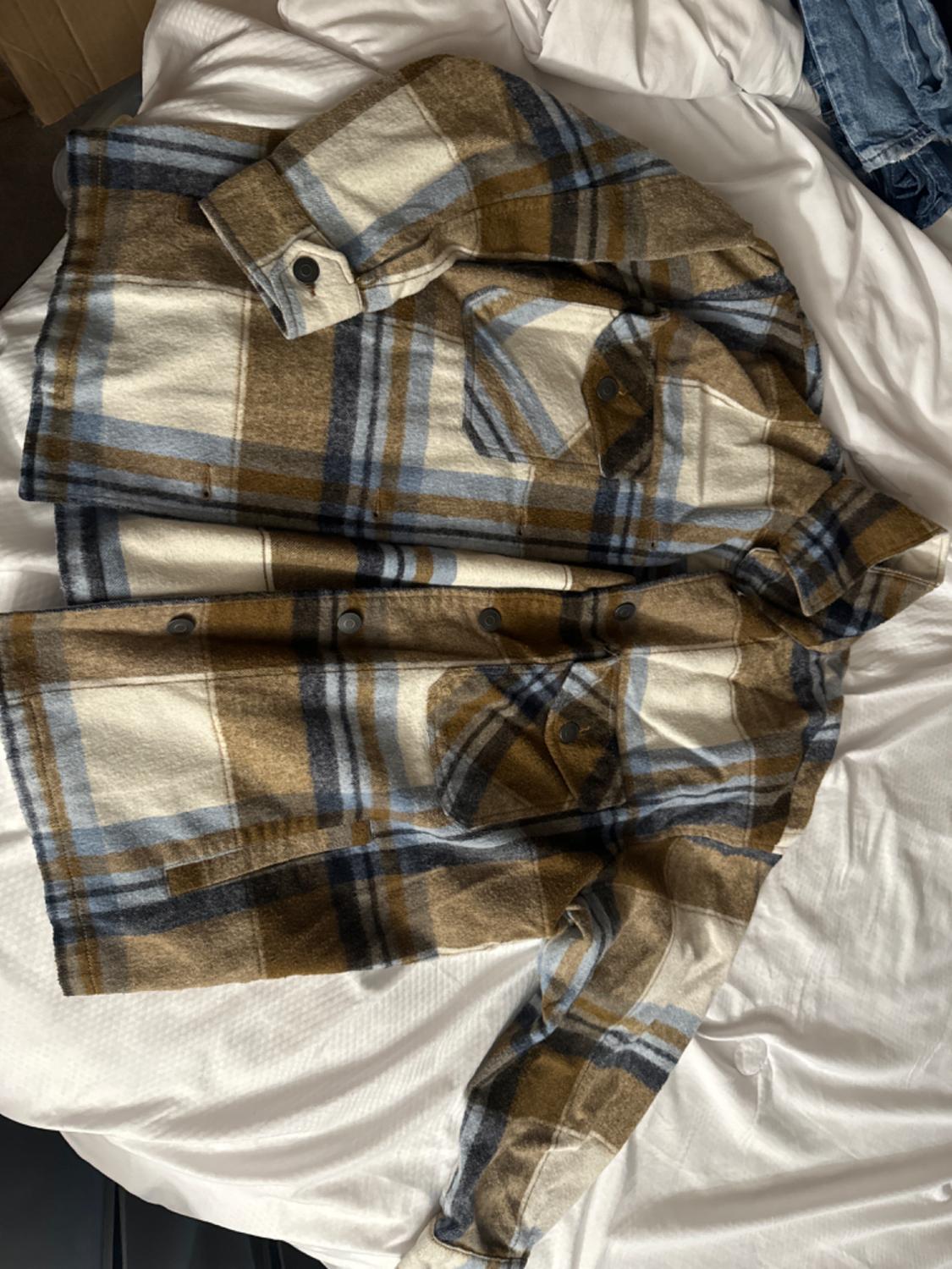 SOBRECAMISA CUADROS CON LANA
