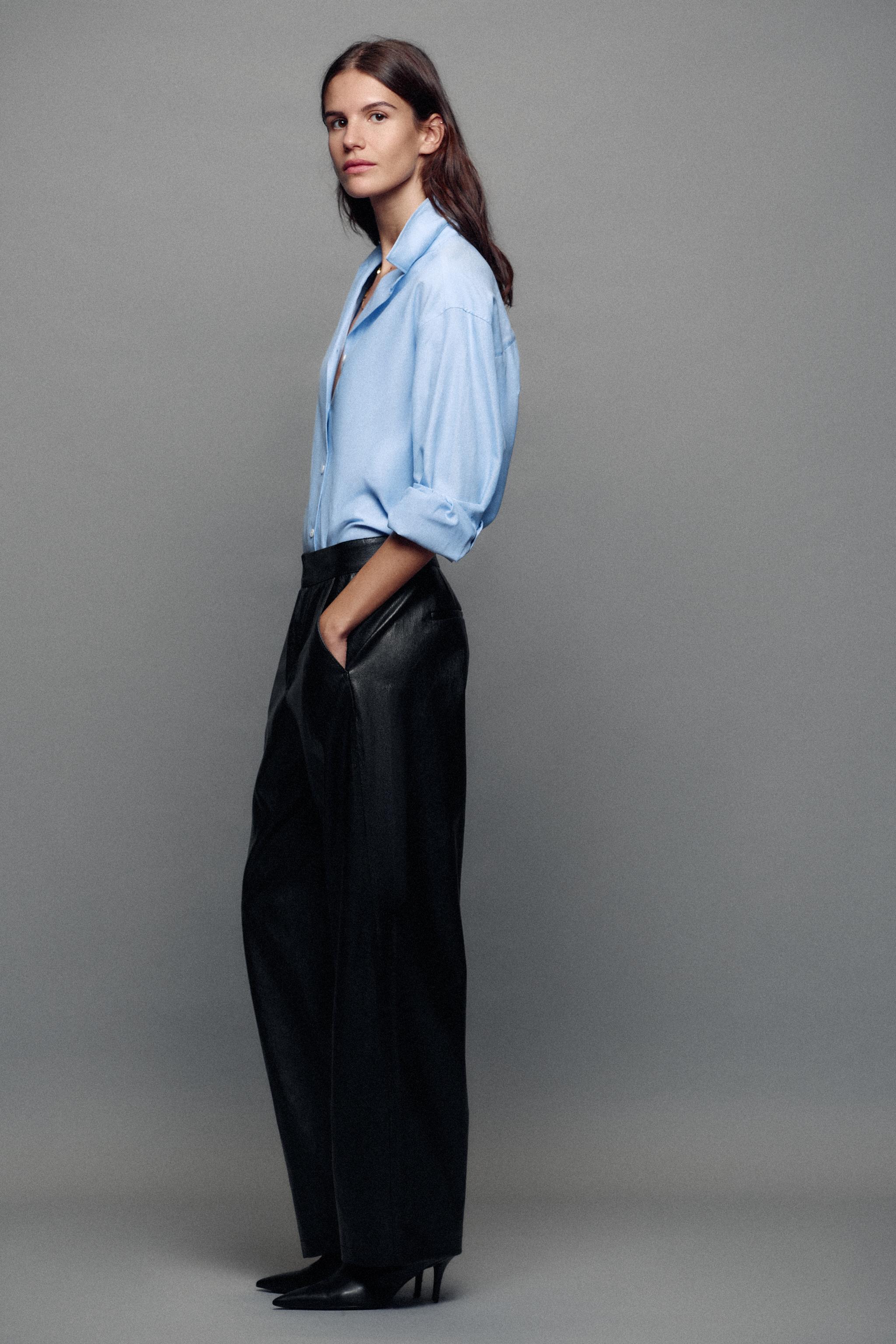 FAUX LEATHER BARREL PANTS