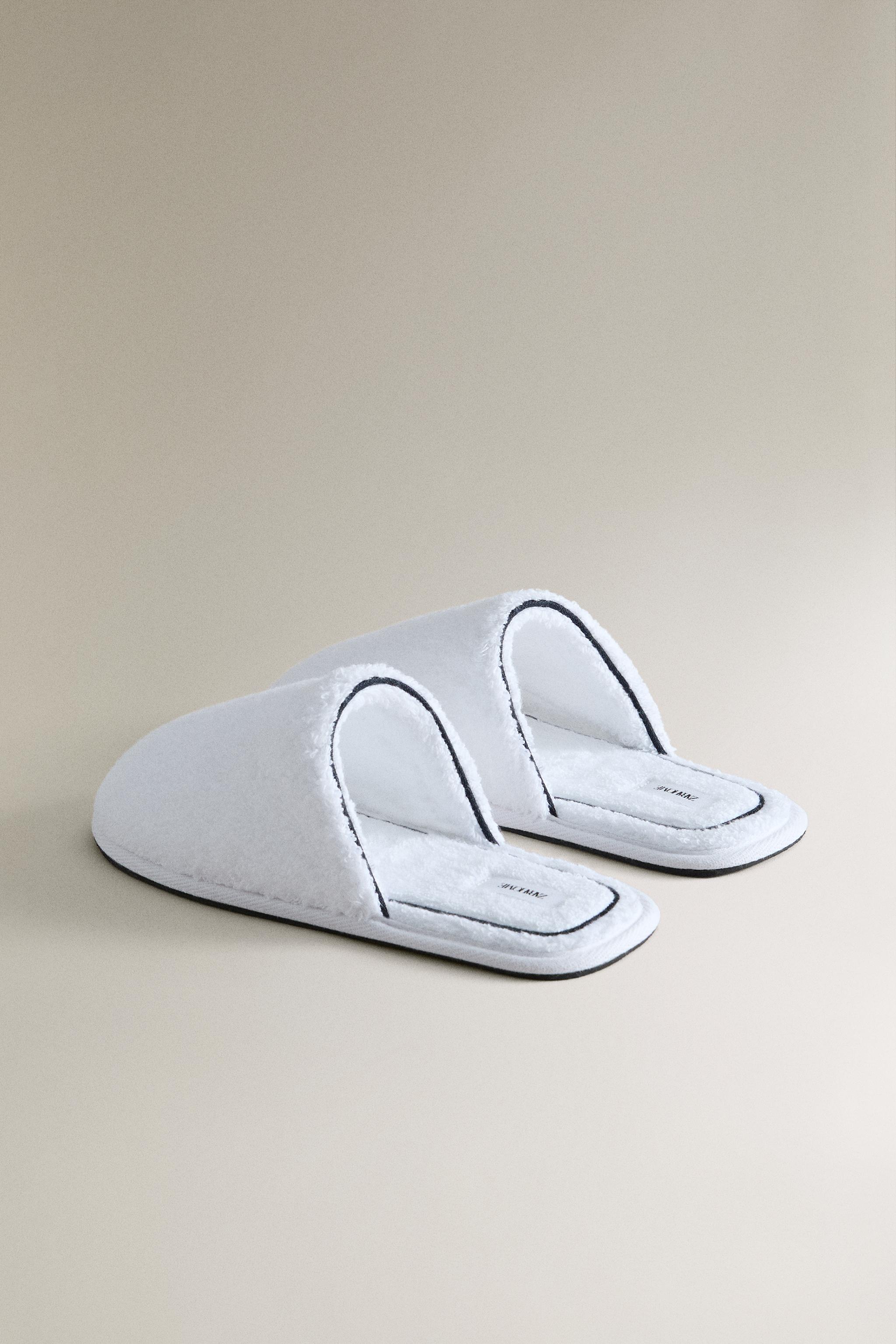 MULE DE BAIN ÉPONGE FESTON BRODÉ