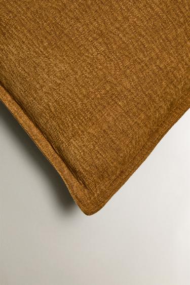 HOUSSE DE COUSSIN TEXTURE - Moutarde de Zara - Image 1
