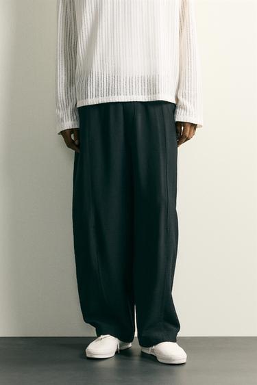 FLOWING BALLOON-FIT TROUSERS - Black by Zara