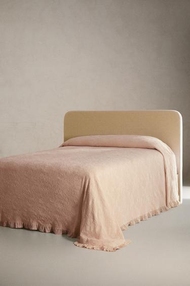 COPRILETTO JACQUARD VOLANT - Rosa di Zara