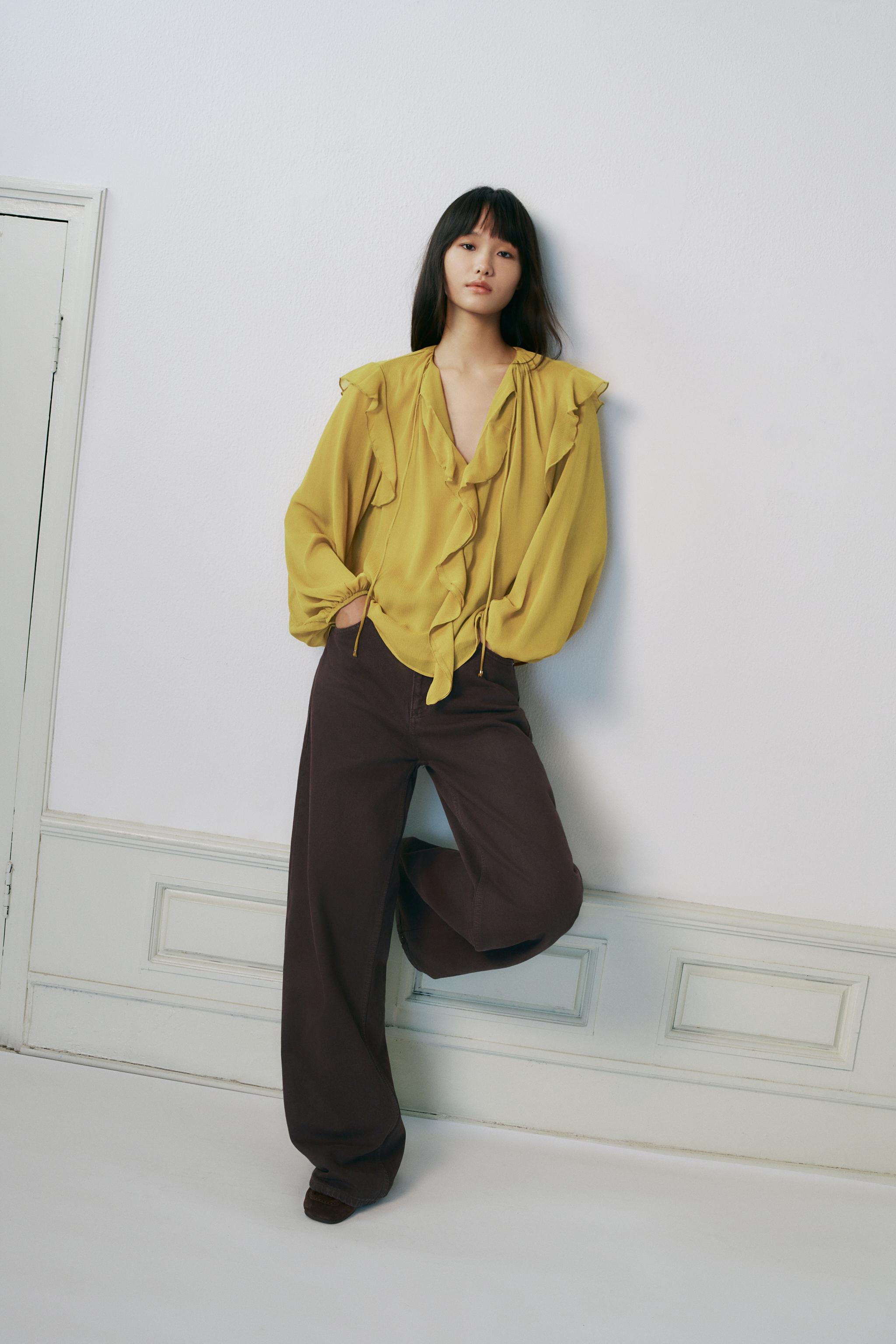 荷葉邊罩衫- 芥末色| ZARA Taiwan, China / 中國台灣