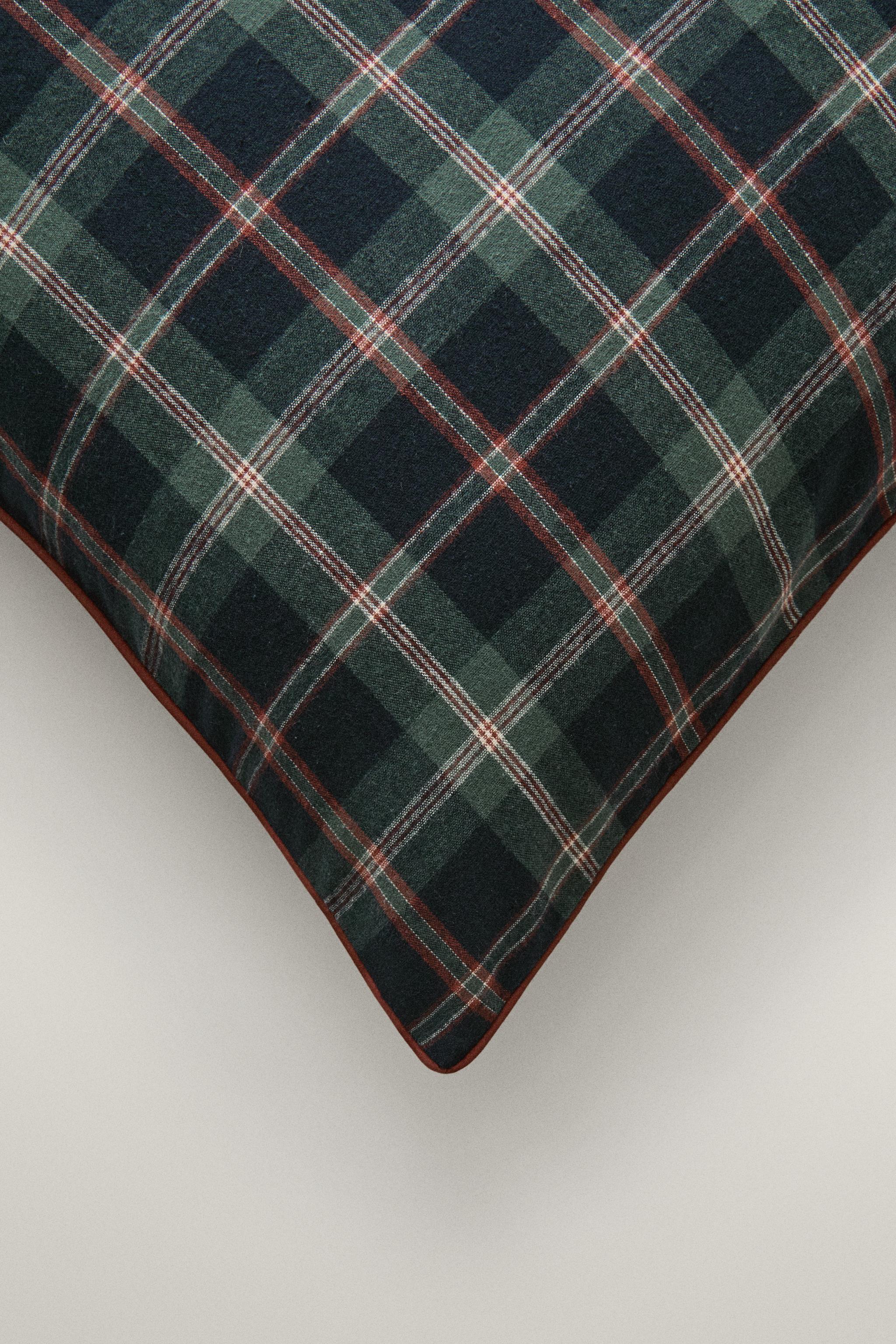 TAIE D’OREILLER ENFANT FLANELLE CARREAUX NOËL