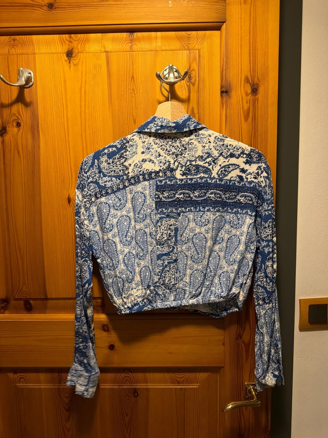 PRINTED CROPPED SHIRT - Image 3