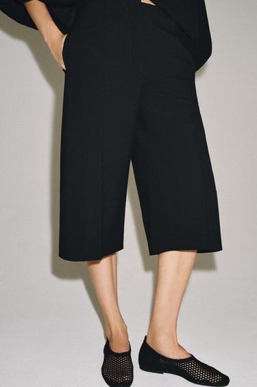 STRAIGHT BERMUDA SHORTS WITH SEAM ZW COLLECTION - Black by Zara
