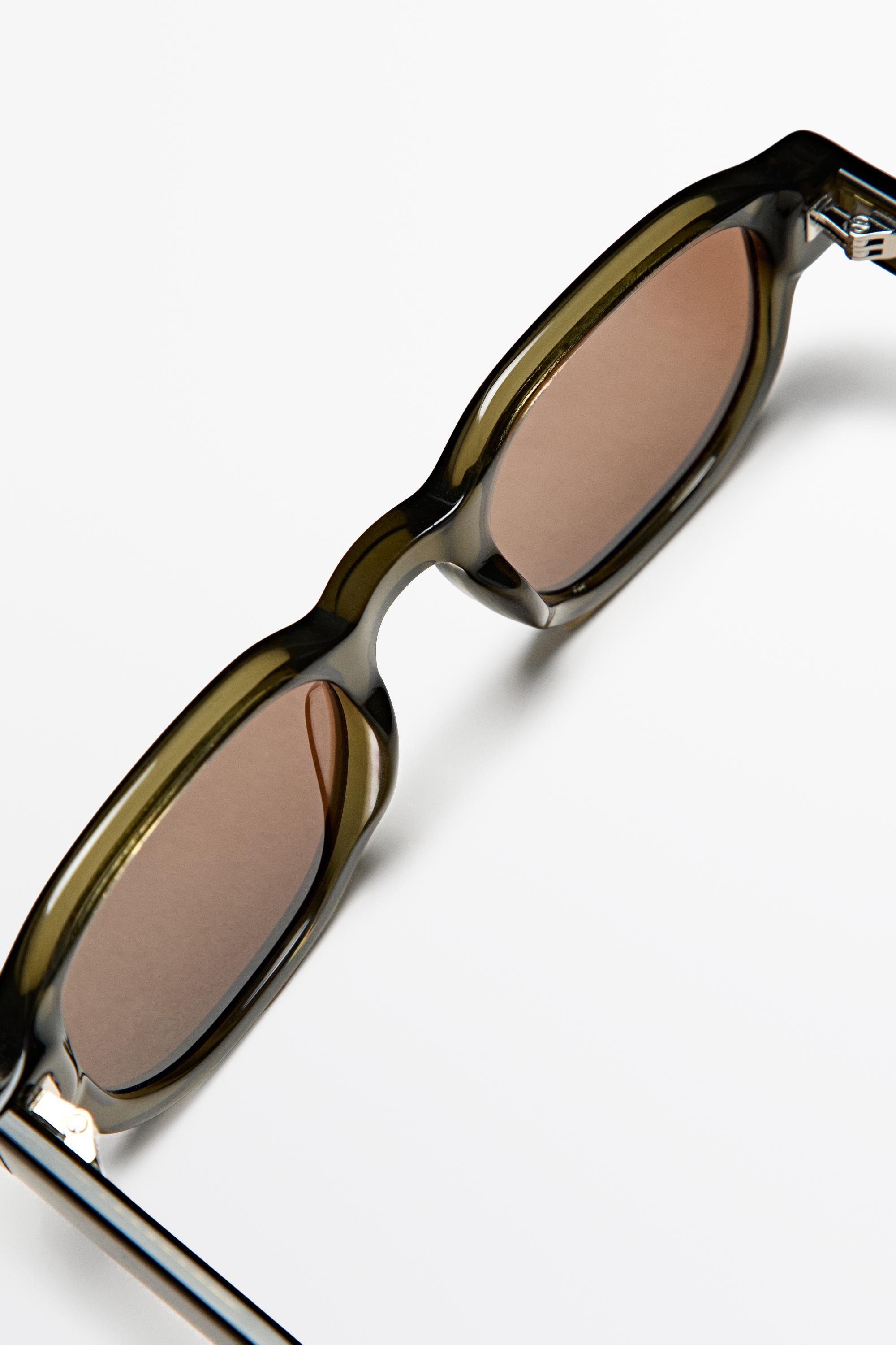 Lunettes de soleil géométriques