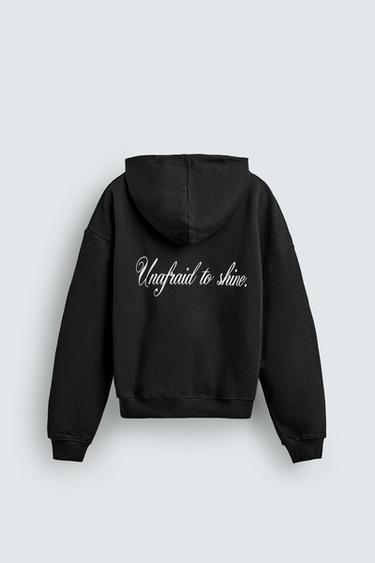 SUDADERA CROPPED FIT CAPUCHA TEXTOS ESTAMPADOS - Negro de Zara