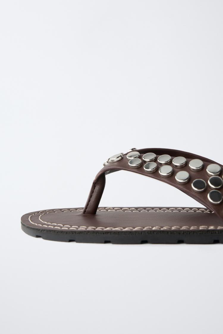 Sandalias con tachas 6