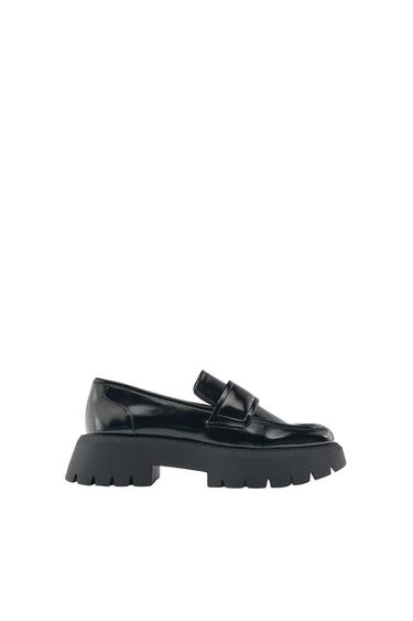 CHUNKY LOAFERS IN BLACK