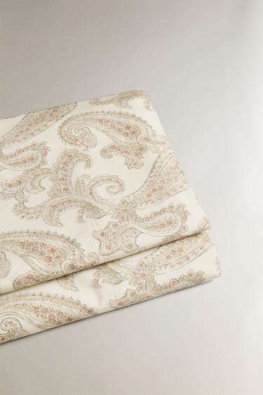 DRAP DE DESSUS IMPRIMÉ PAISLEY - Écru de Zara - Image 1
