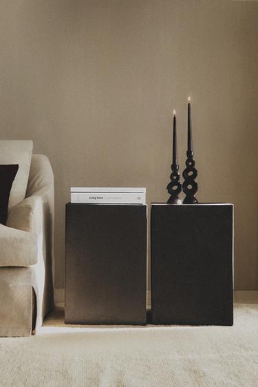 SQUARE METAL PLINTH - Black by Zara