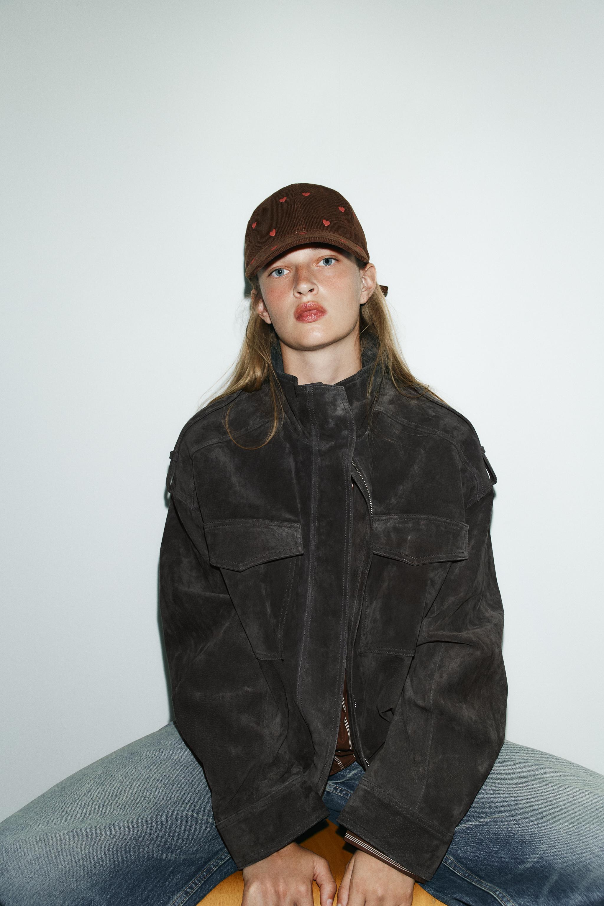 CORDUROY CAP WITH HEART EMBROIDERY - Brown | ZARA India