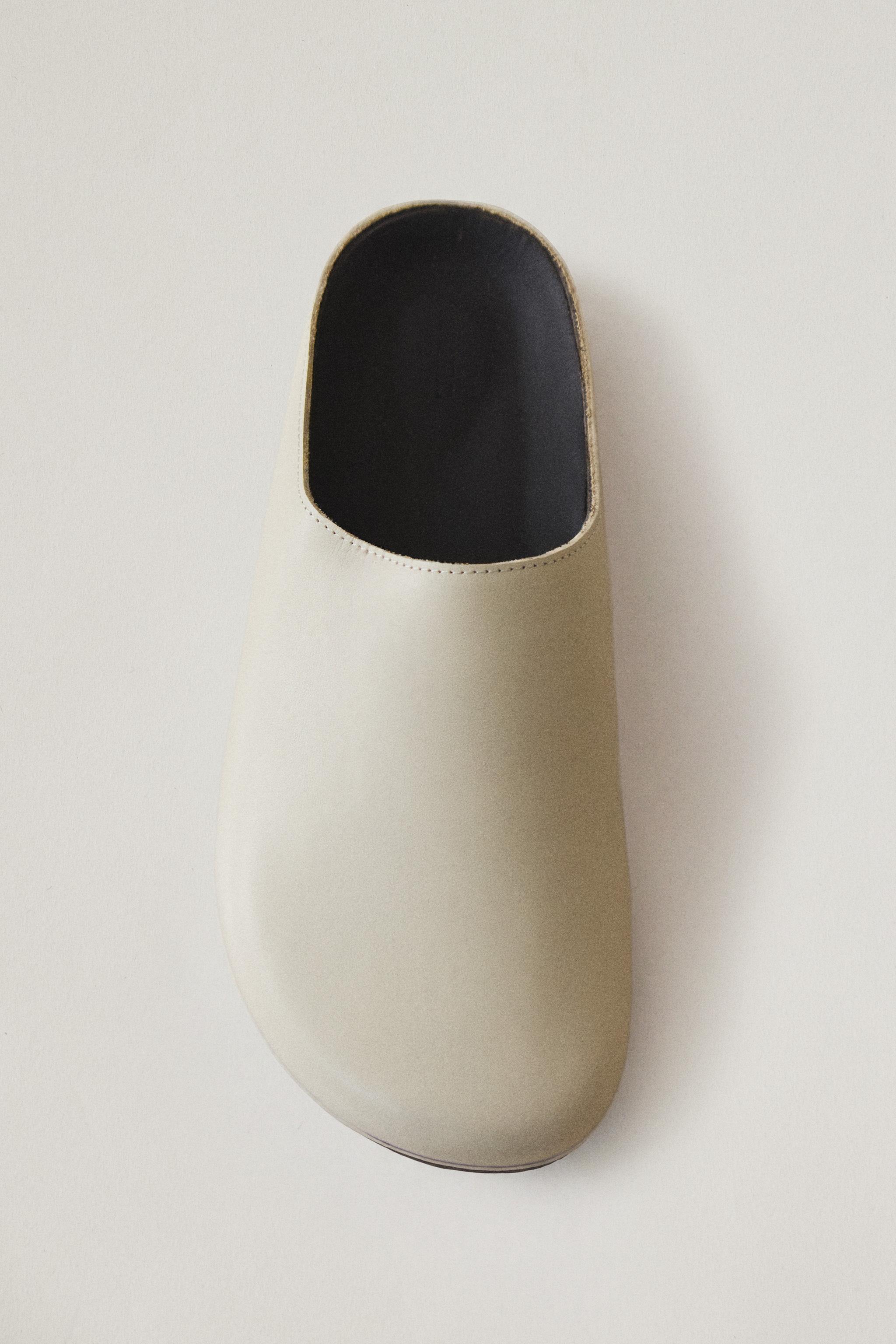MINIMAL LEATHER MULE CLOG SLIPPERS — White