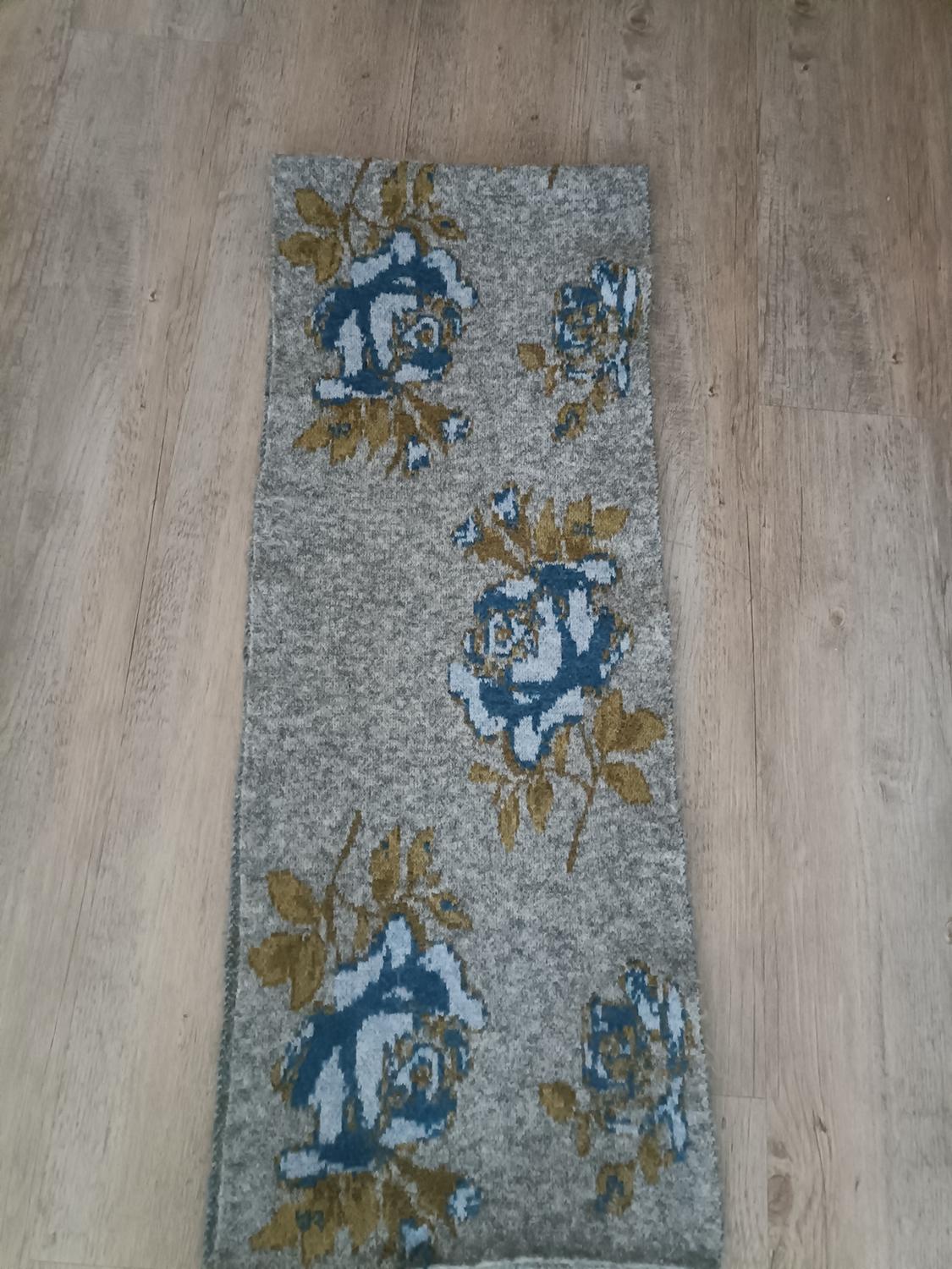 FLORAL KNIT SCARF