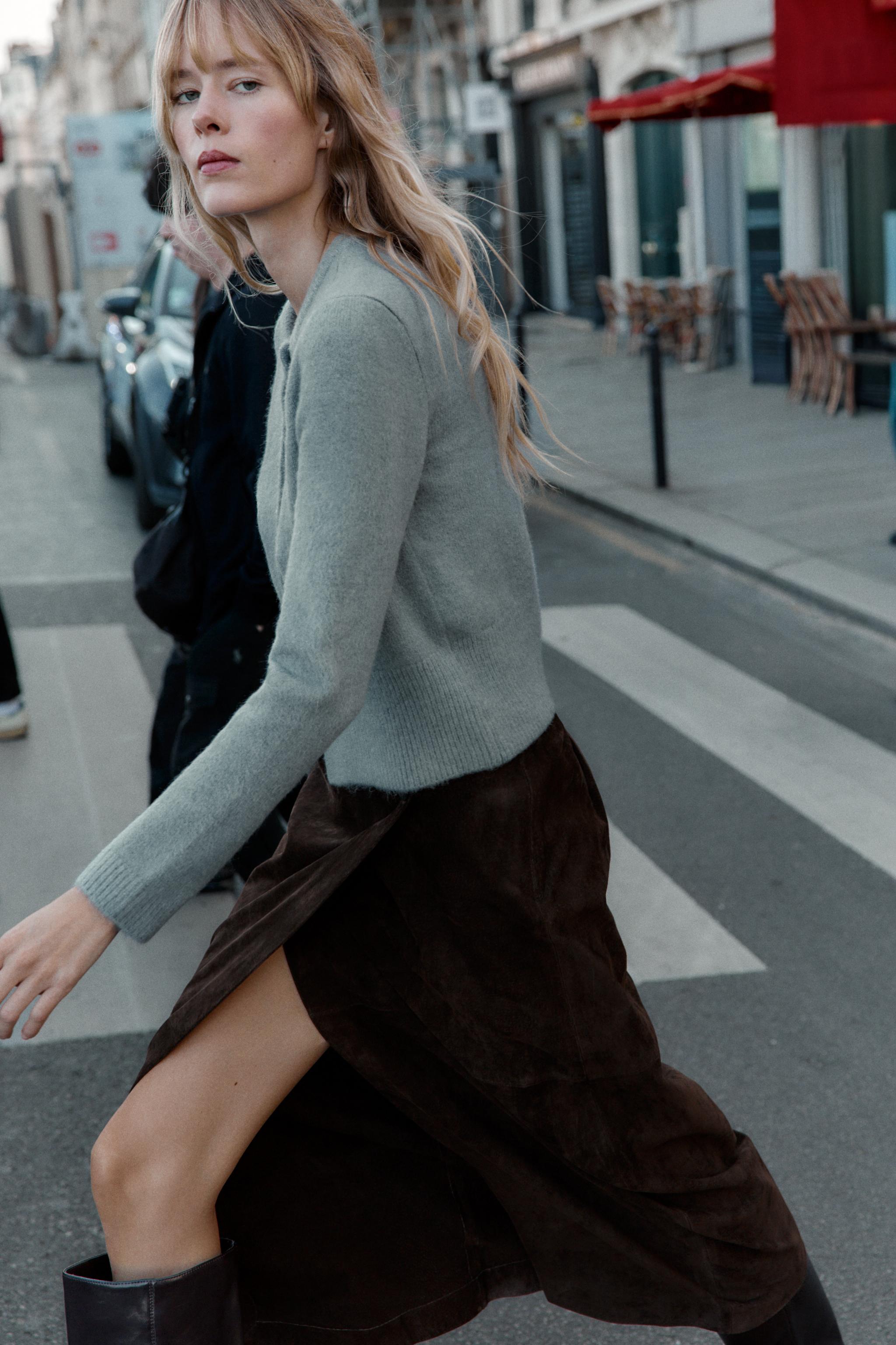 CARDIGAN WITH BALL BUTTONS