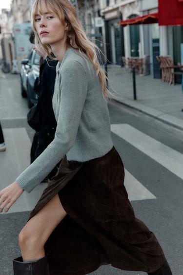 GILET EN MAILLE À BOUTONS BOULES - Gris / Bleu de Zara - Image 2