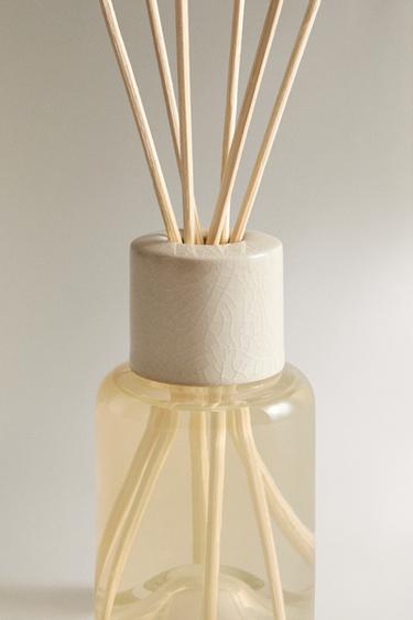 (190 ML) LUMINOUS CAMELLIA SCENTED REED DIFFUSERS - Light pink by Zara - Image 2