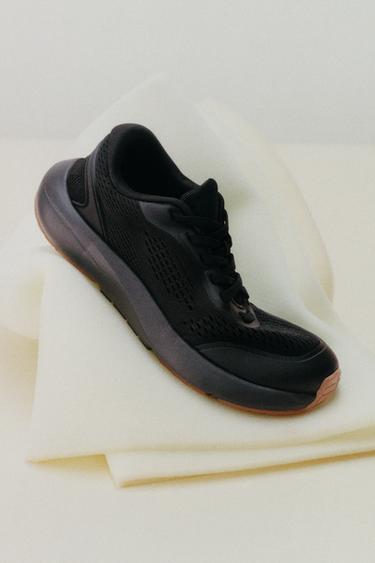 BAREFOOT TRAINERS - Black by Zara