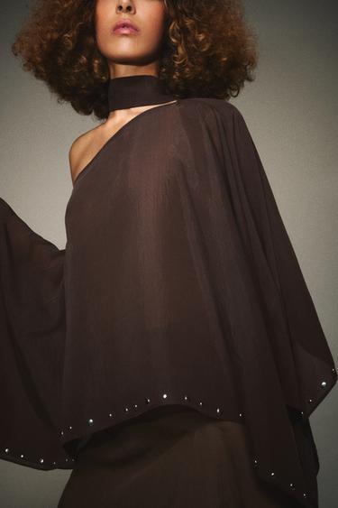 STUDDED SCARF CAPE - Brown by Zara