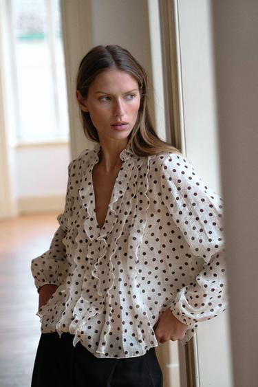 BLOUSE À VOLANTS ET POIS - Écru / Marron de Zara - Image 3