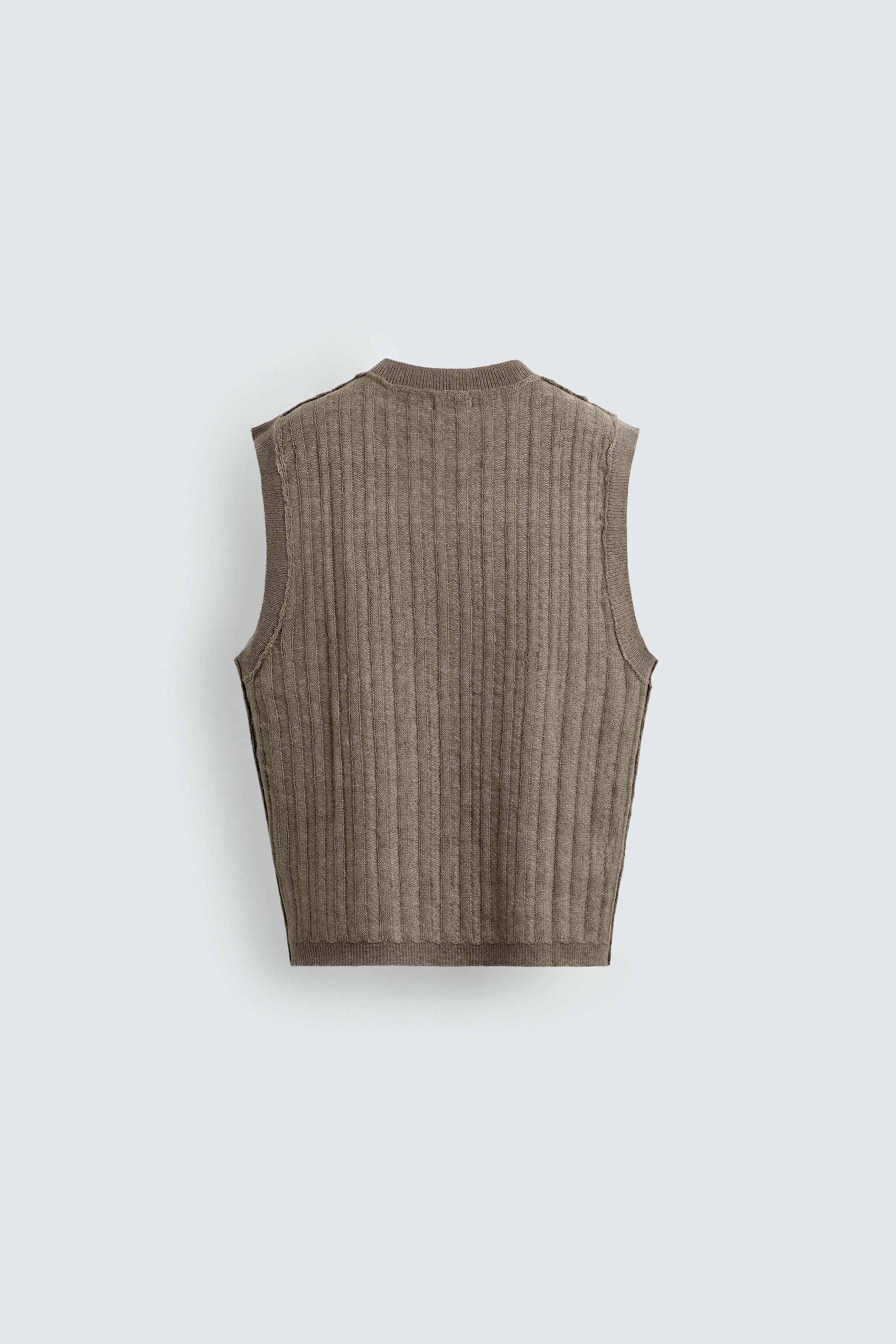 REVERSIBLE KNIT INSIDE OUT EFFECT VEST