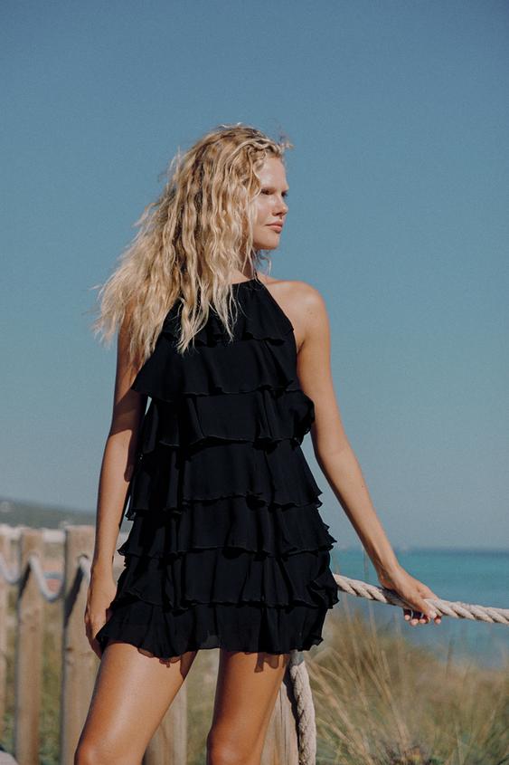 zara black halter dress FLOWY - Matching interior lining Zara Black Backless Halter Dress
