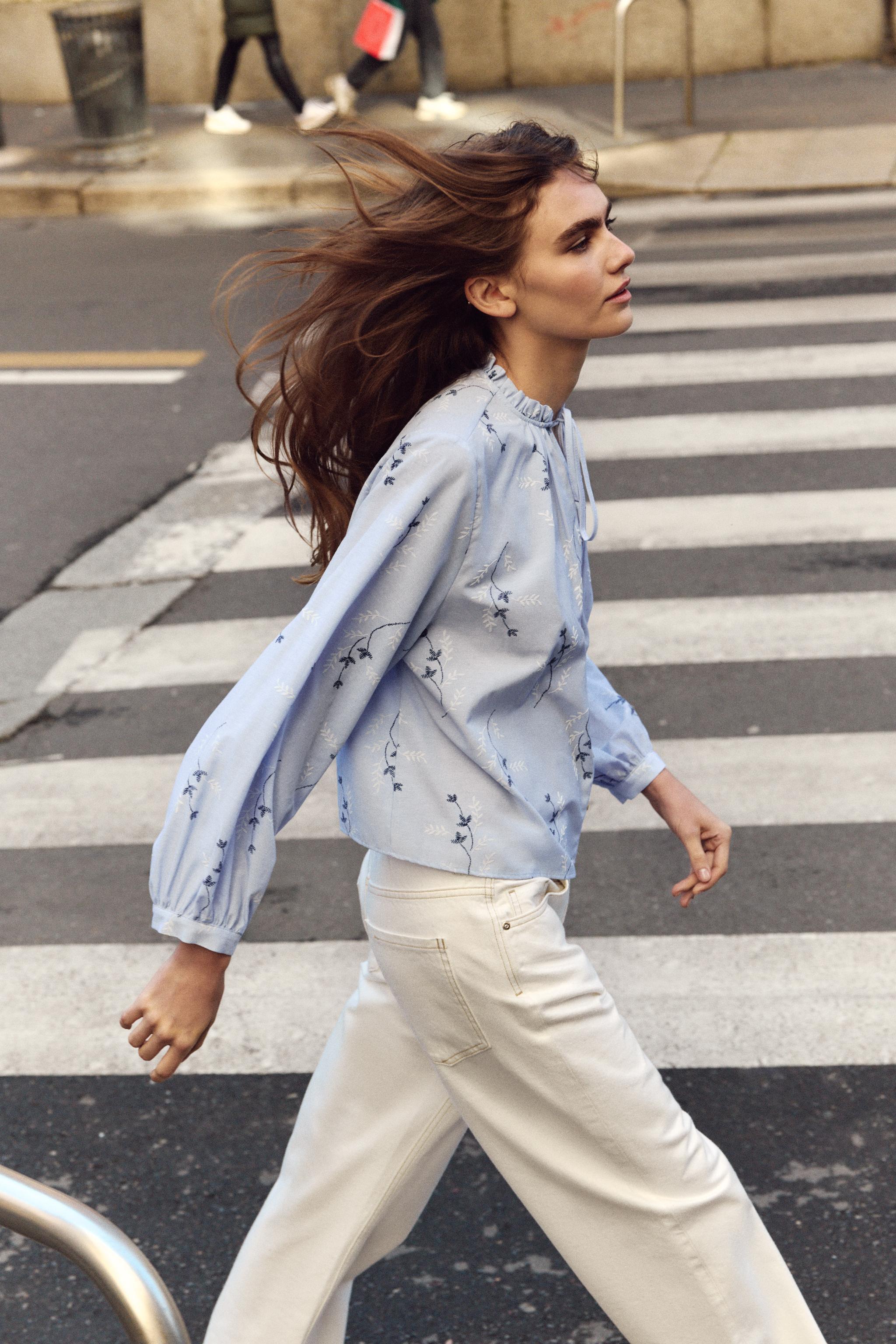 EMBROIDERED PRINT BLOUSE